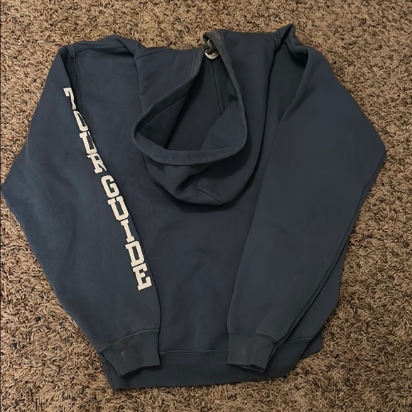 PACE University sweatshirt - Picture 2 of 3